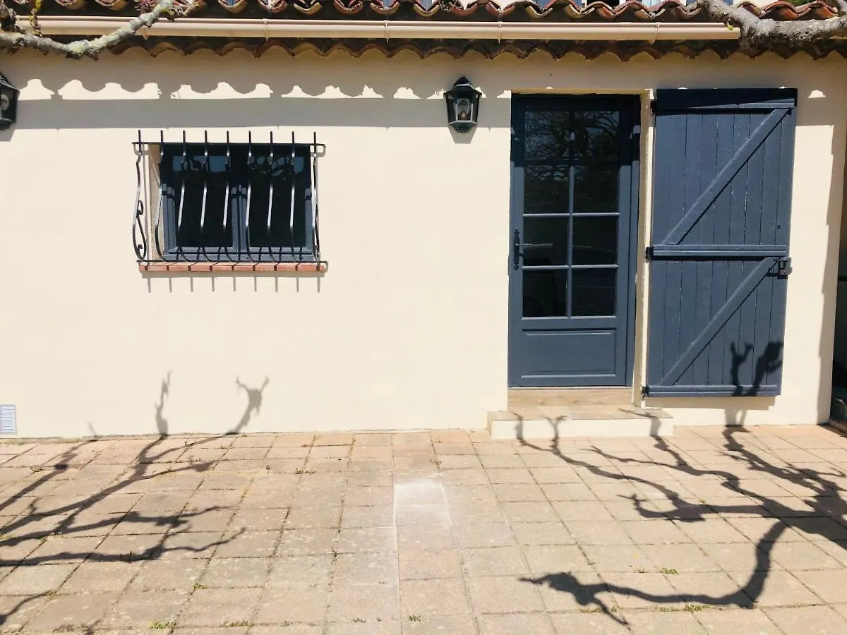 Le Cabanon Hotel Collobrieres Guest house